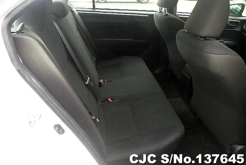 Toyota Corolla Axio in White for Sale Image 11