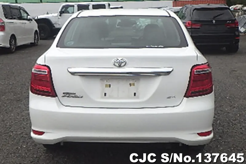 Toyota Corolla Axio in White for Sale Image 5