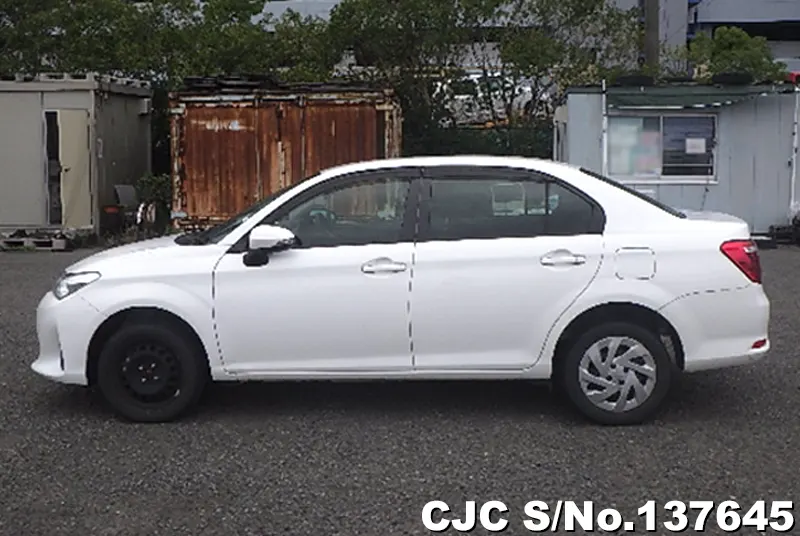 Toyota Corolla Axio in White for Sale Image 7