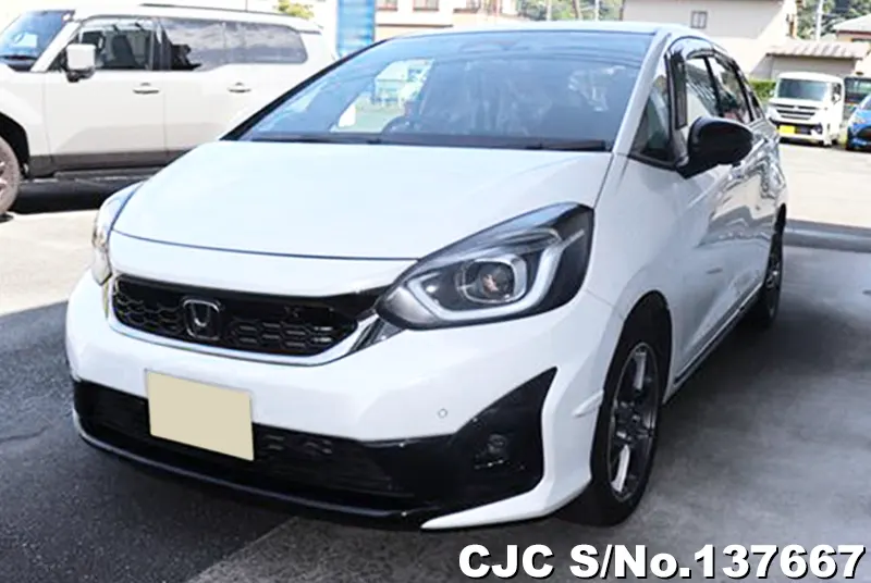 Honda Fit in White for Sale Image 3