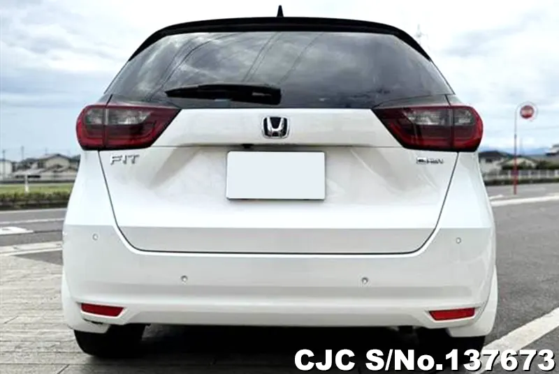 Honda Fit in White for Sale Image 5