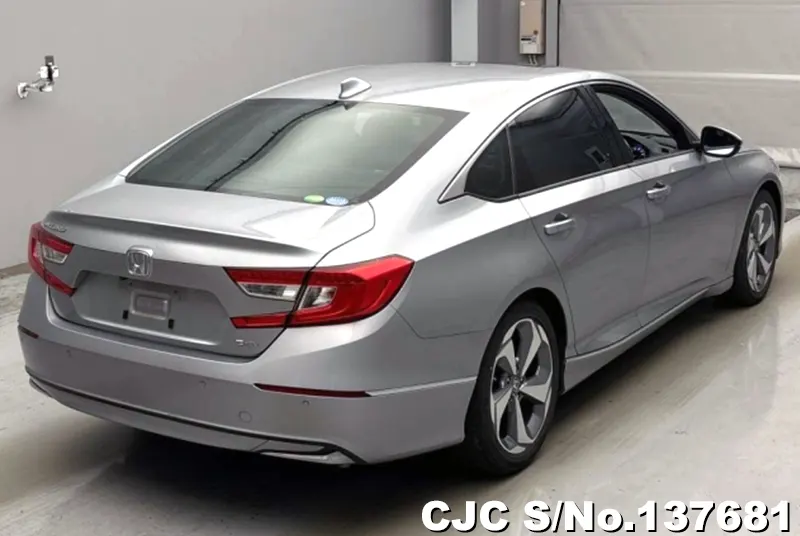 Honda Accord in Silver for Sale Image 1