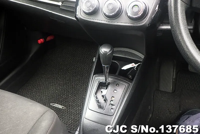 Toyota Corolla Axio in White for Sale Image 16