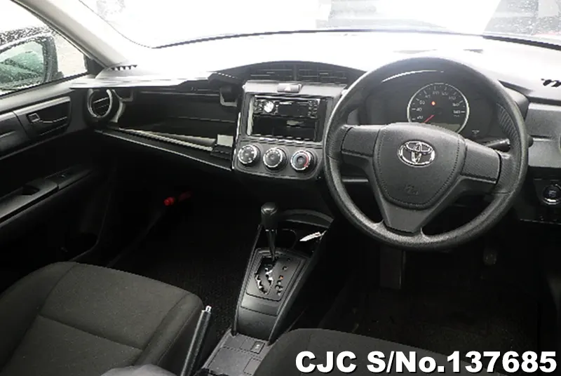 Toyota Corolla Axio in White for Sale Image 9