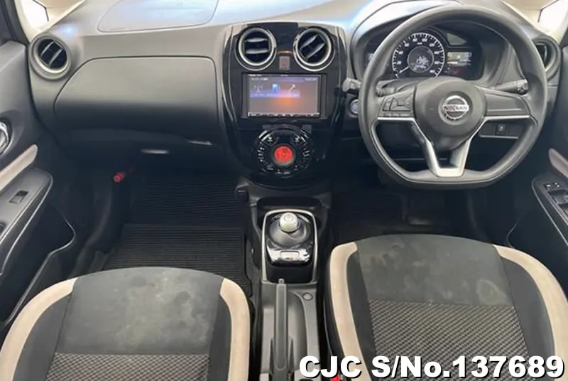 Nissan Note in Gray for Sale Image 2