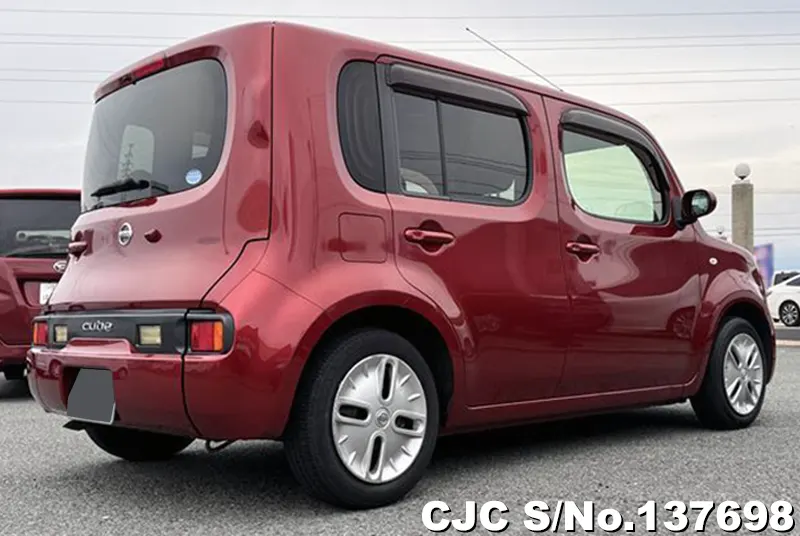 Nissan Cube in Red for Sale Image 2