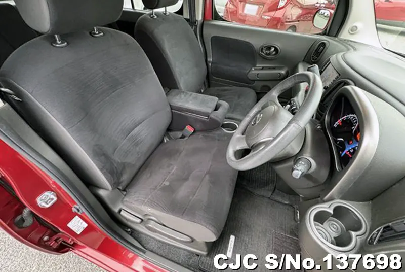 Nissan Cube in Red for Sale Image 9