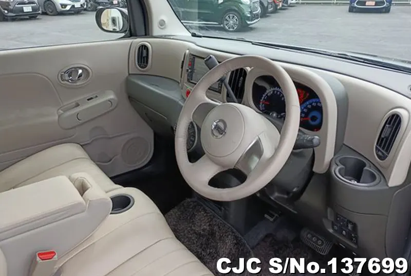 Nissan Cube in Brown for Sale Image 9