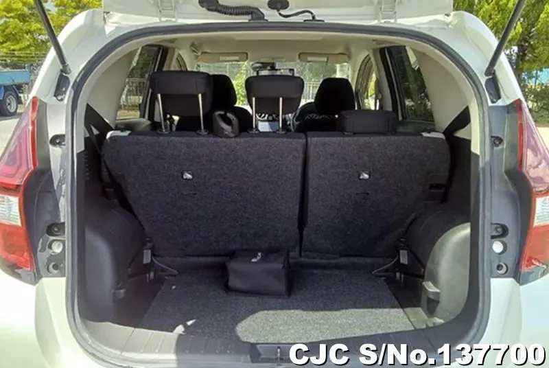 Nissan Note in White for Sale Image 5