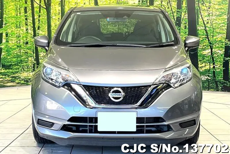 Nissan Note in Gray for Sale Image 4