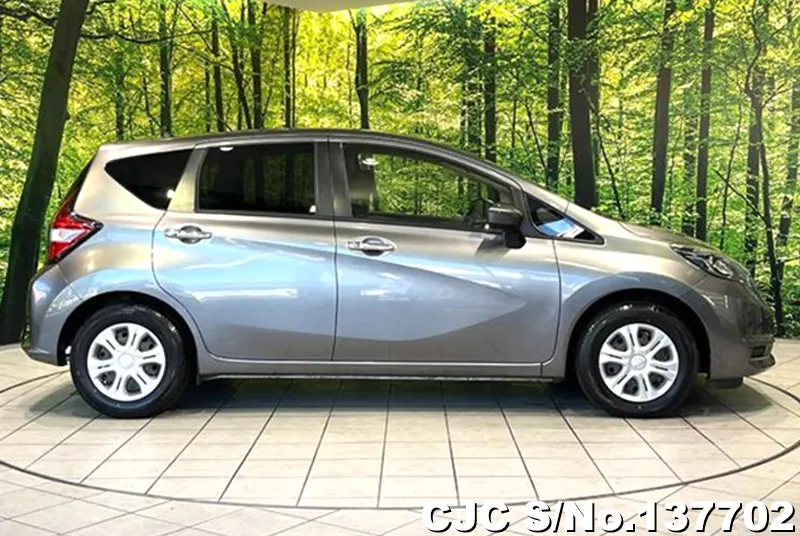 Nissan Note in Gray for Sale Image 6