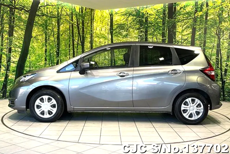 Nissan Note in Gray for Sale Image 7