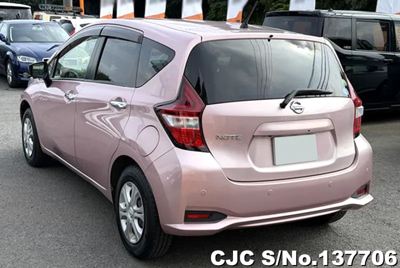 Nissan Note in Pink for Sale Image 1