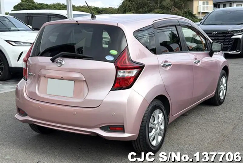 Nissan Note in Pink for Sale Image 2