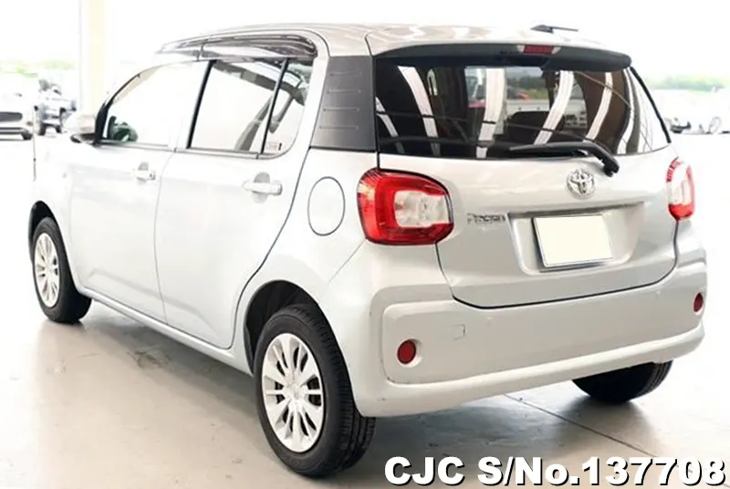 Toyota Passo in Silver for Sale Image 1
