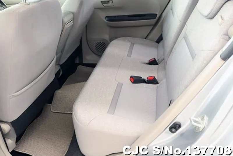 Toyota Passo in Silver for Sale Image 11
