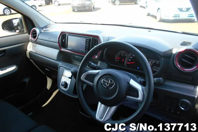 Toyota Passo in Black for Sale Image 8