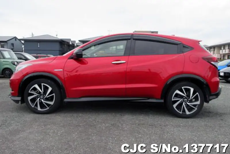 Honda Vezel in Red for Sale Image 5