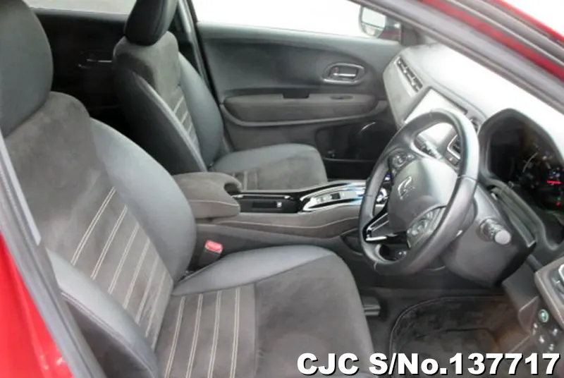 Honda Vezel in Red for Sale Image 8