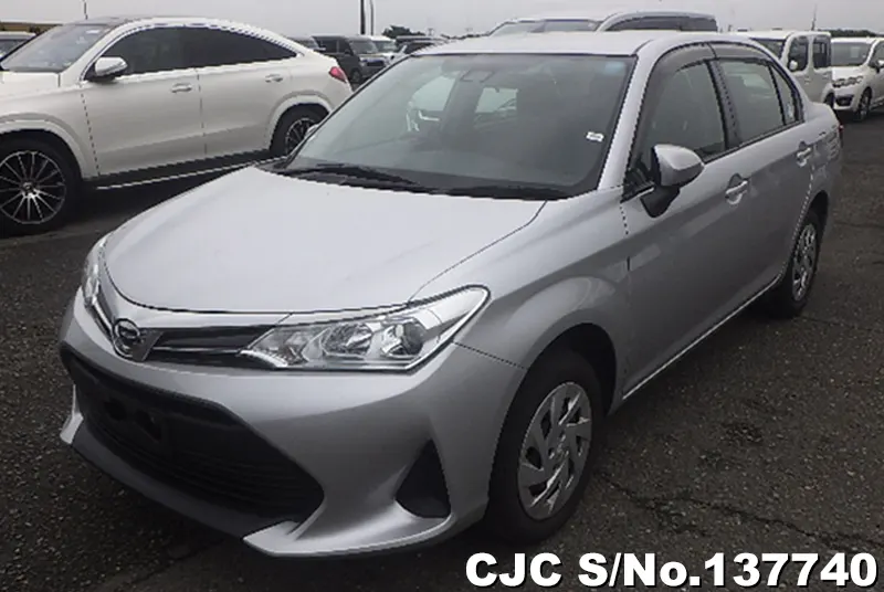 Toyota Corolla Axio in Silver for Sale Image 3