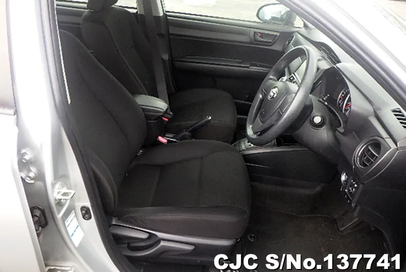 Toyota Corolla Axio in Silver for Sale Image 10