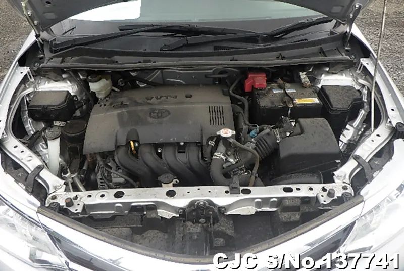 Toyota Corolla Axio in Silver for Sale Image 18