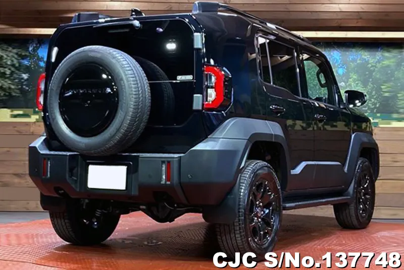 Toyota Land Cruiser FJ in Black for Sale Image 2