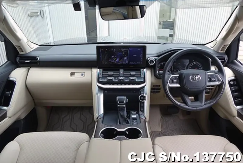 Toyota Land Cruiser in Black for Sale Image 8