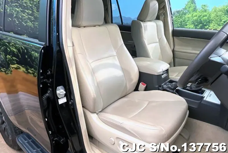 Toyota Land Cruiser Prado in Black for Sale Image 9