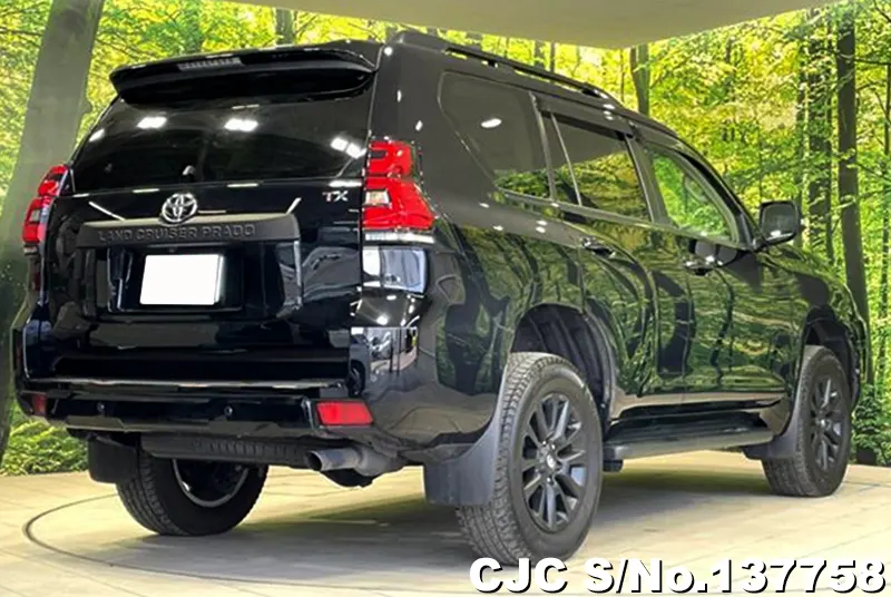 Toyota Land Cruiser Prado in White for Sale Image 1