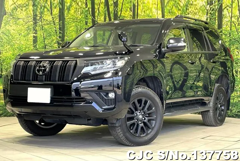 Toyota Land Cruiser Prado in White for Sale Image 2
