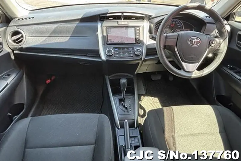 Toyota Corolla Fielder in White for Sale Image 2