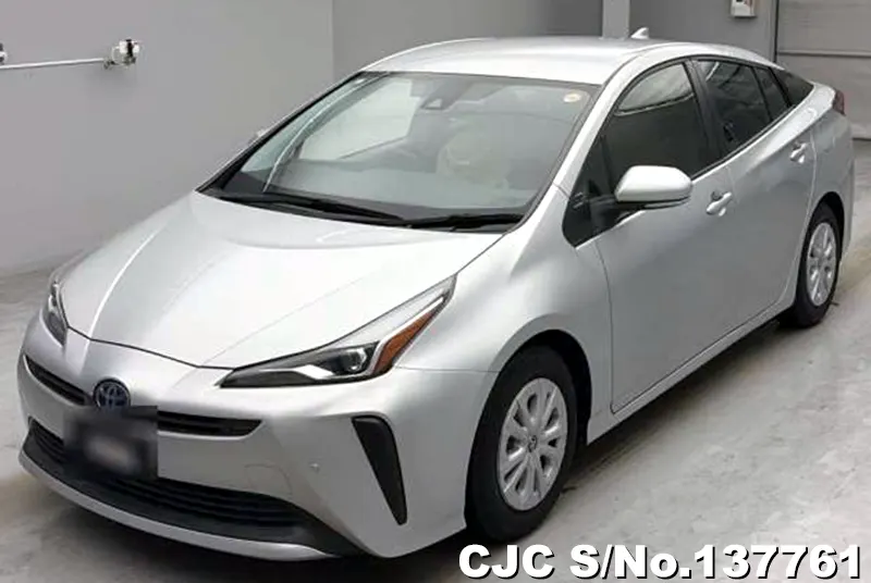 Toyota Prius in Silver for Sale Image 3
