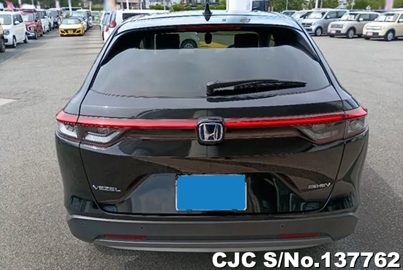 Honda Vezel in Black for Sale Image 4