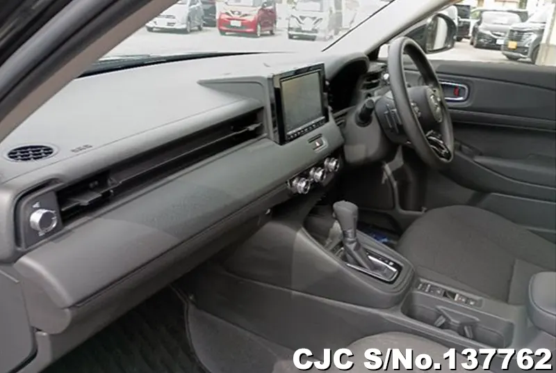 Honda Vezel in Black for Sale Image 11