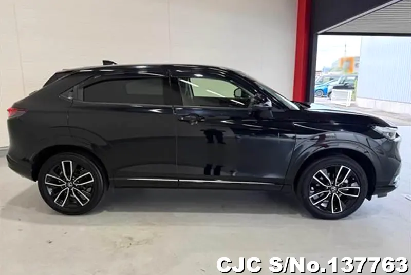 Honda Vezel in Black for Sale Image 5