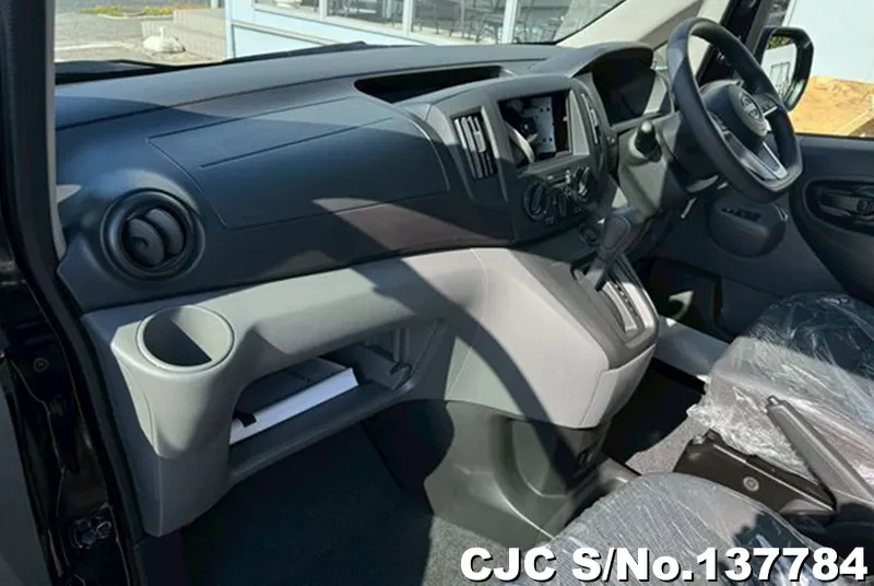 Nissan NV200 in Black for Sale Image 9