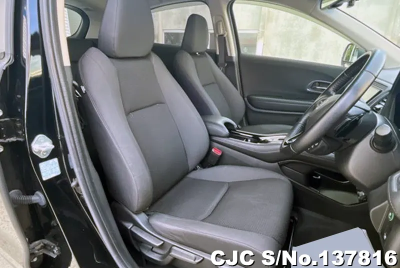 Honda Vezel in Black for Sale Image 7