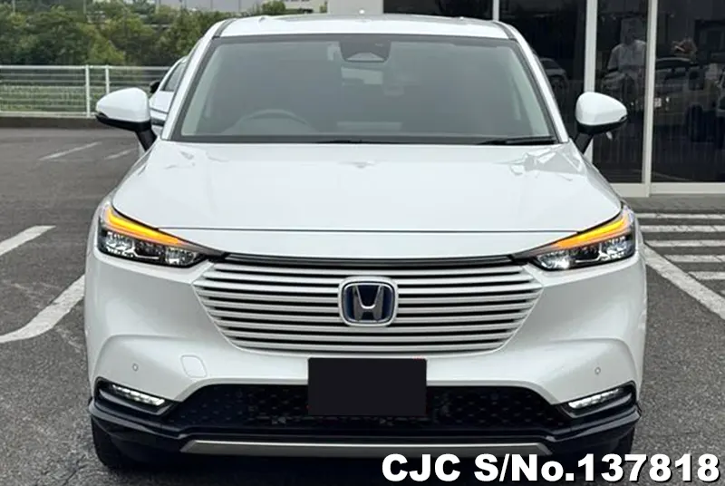 Honda Vezel in White for Sale Image 4