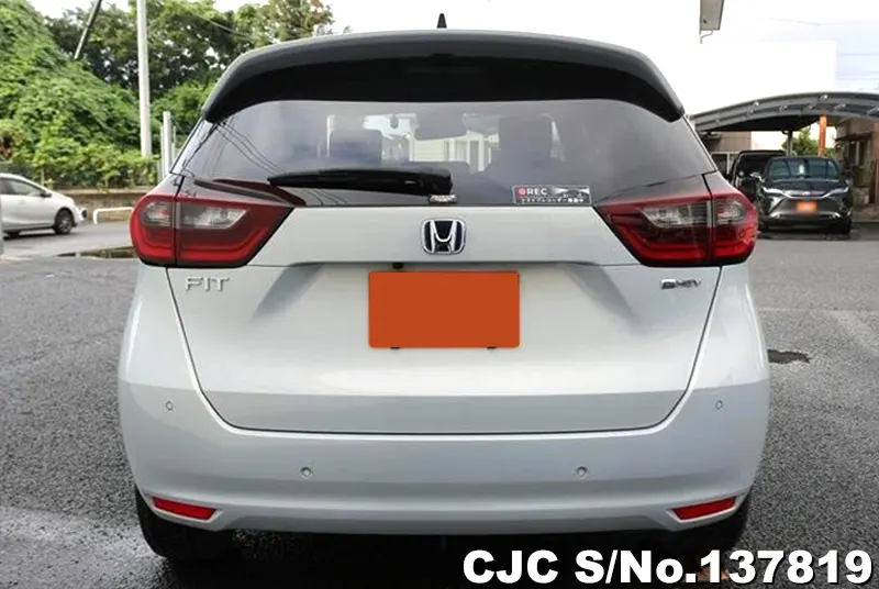 Honda Fit in White for Sale Image 4