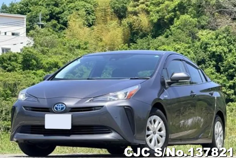 Toyota Prius in Gray for Sale Image 3