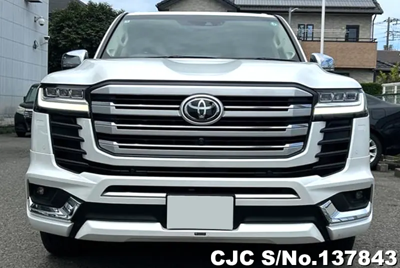 Toyota Land Cruiser in Pearl for Sale Image 4