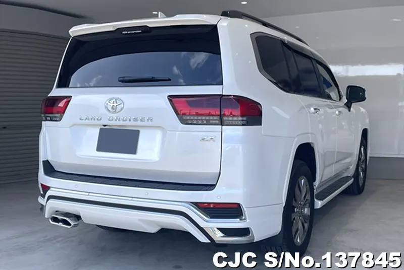 Toyota Land Cruiser in Pearl for Sale Image 2