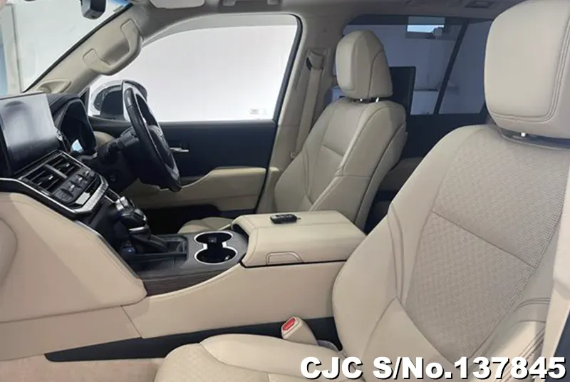 Toyota Land Cruiser in Pearl for Sale Image 10