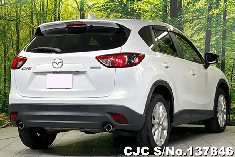 Mazda CX-5 in White for Sale Image 2