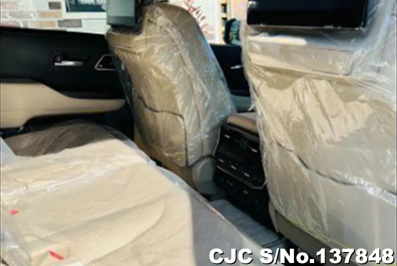 Toyota Land Cruiser in Pearl for Sale Image 7