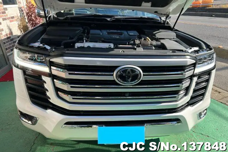 Toyota Land Cruiser in Pearl for Sale Image 9