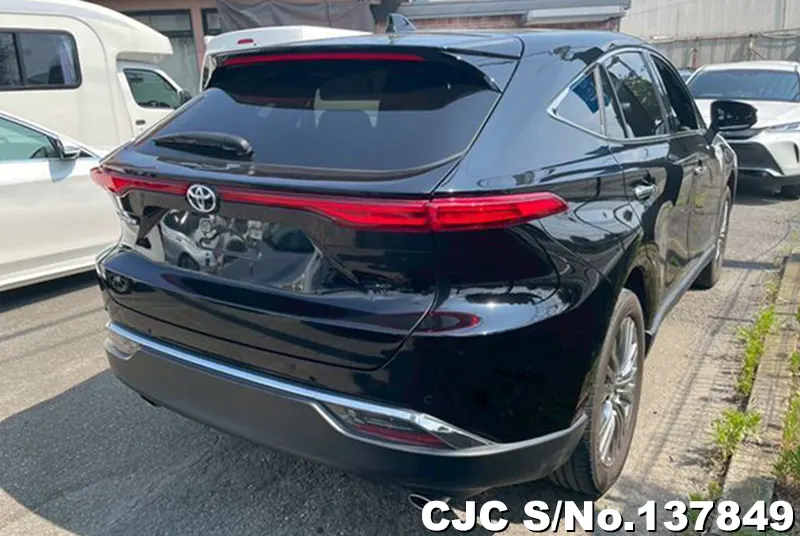 Toyota Harrier in Black for Sale Image 2