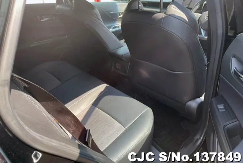 Toyota Harrier in Black for Sale Image 8