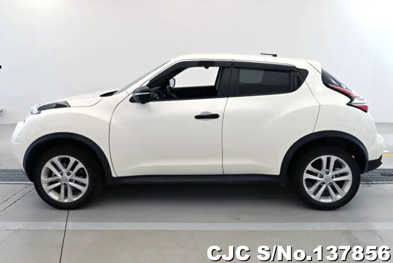 Nissan Juke in White for Sale Image 7